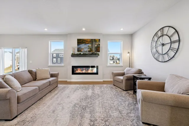 $525,000 | 19337 Clearwater Loop, Farmington, MN 55024