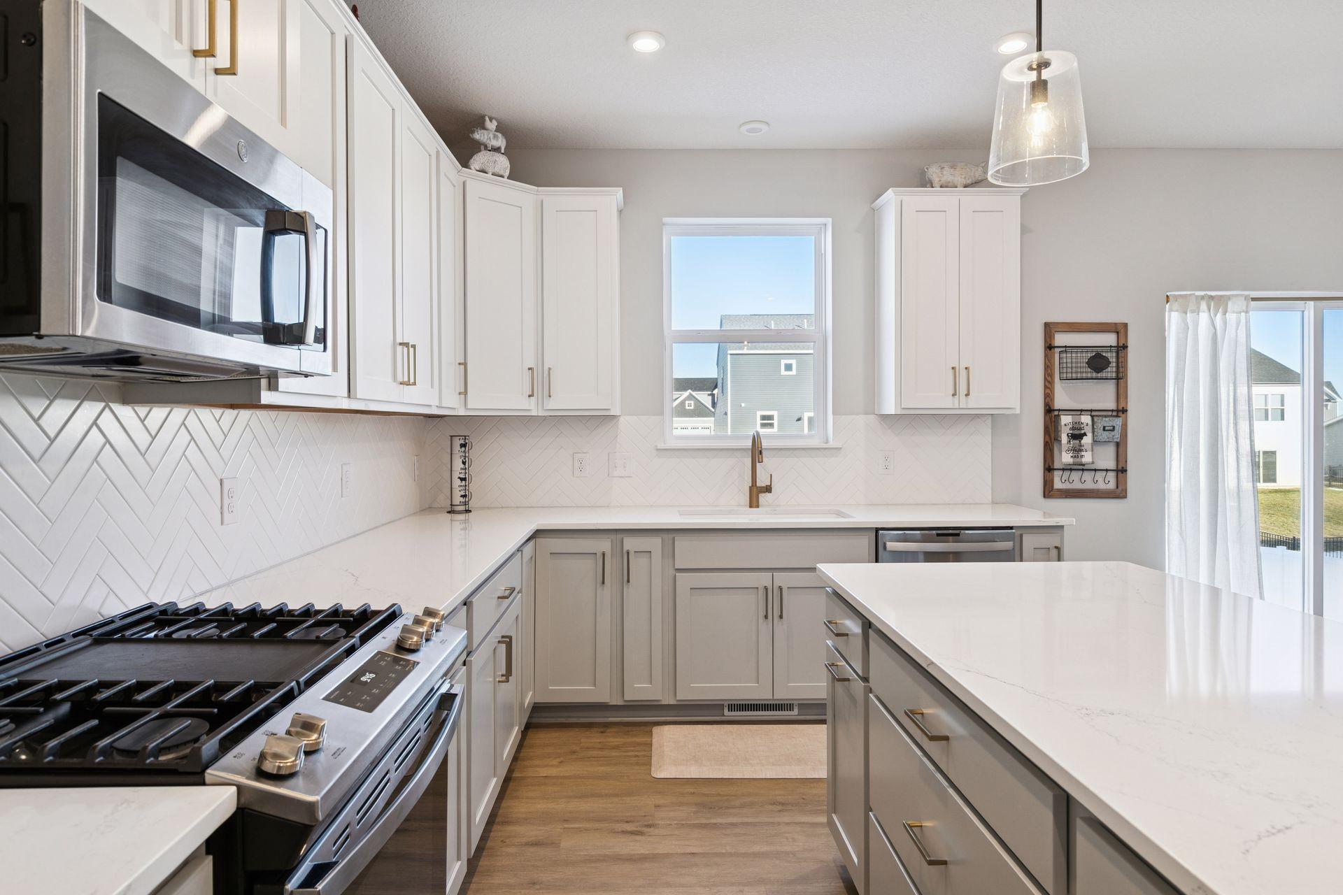 19337 Clearwater Loop Farmington, MN 55024 - Photo 8 of 39