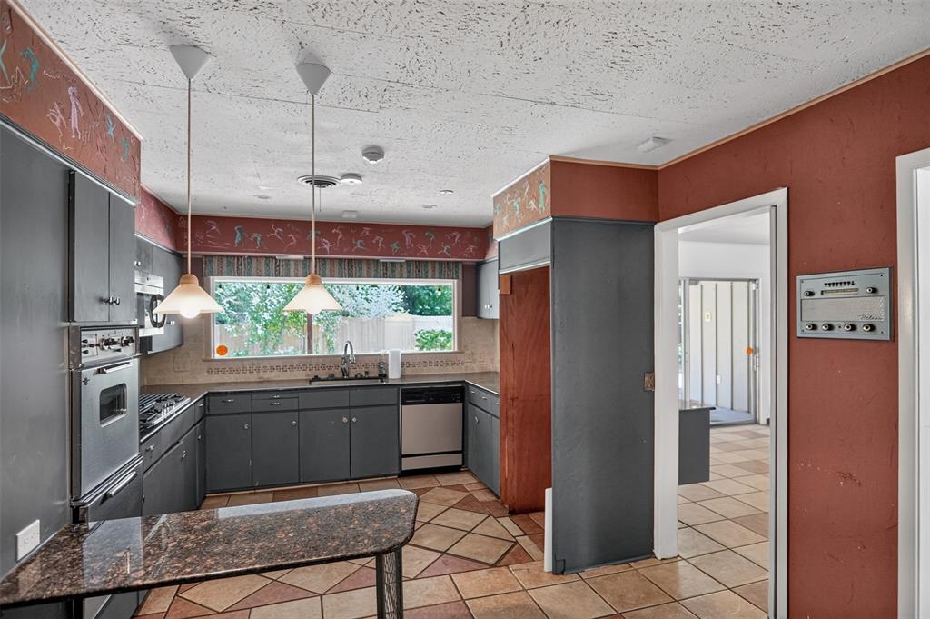 1911 Harrison Street Paris, TX 75460 - Photo 12 of 34