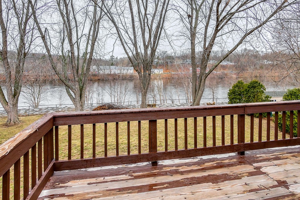 108 River Road Lowell, MA 01852 - Photo 10 of 12 Gallery Image 10