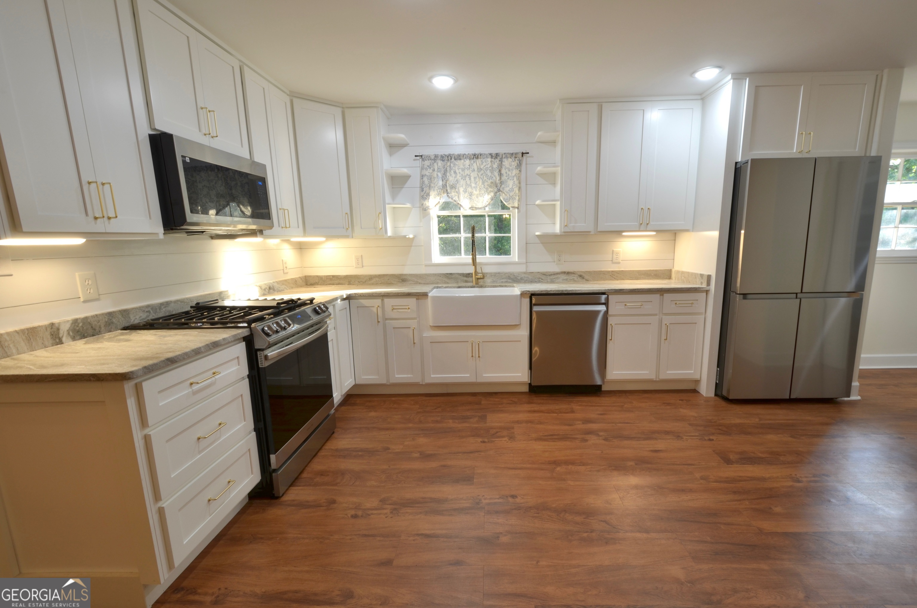 859 Silver Road East Dublin, GA 31027 - Photo 38 of 74