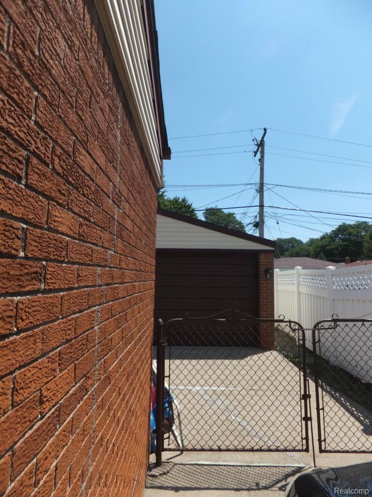 30232 Hayes Road Roseville, MI 48066 - Photo 83 of 88 2014-07-11 001 2014-07-11 144.jpg