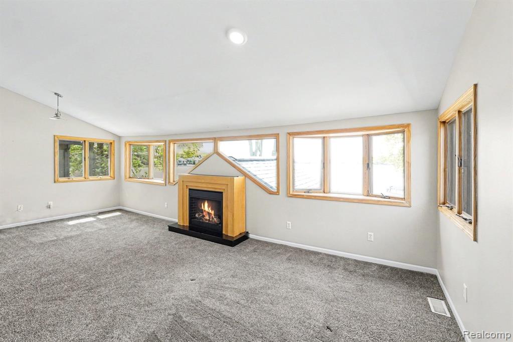 3506 Union Lake Road Commerce Township, MI 48382 - Photo 11 of 43