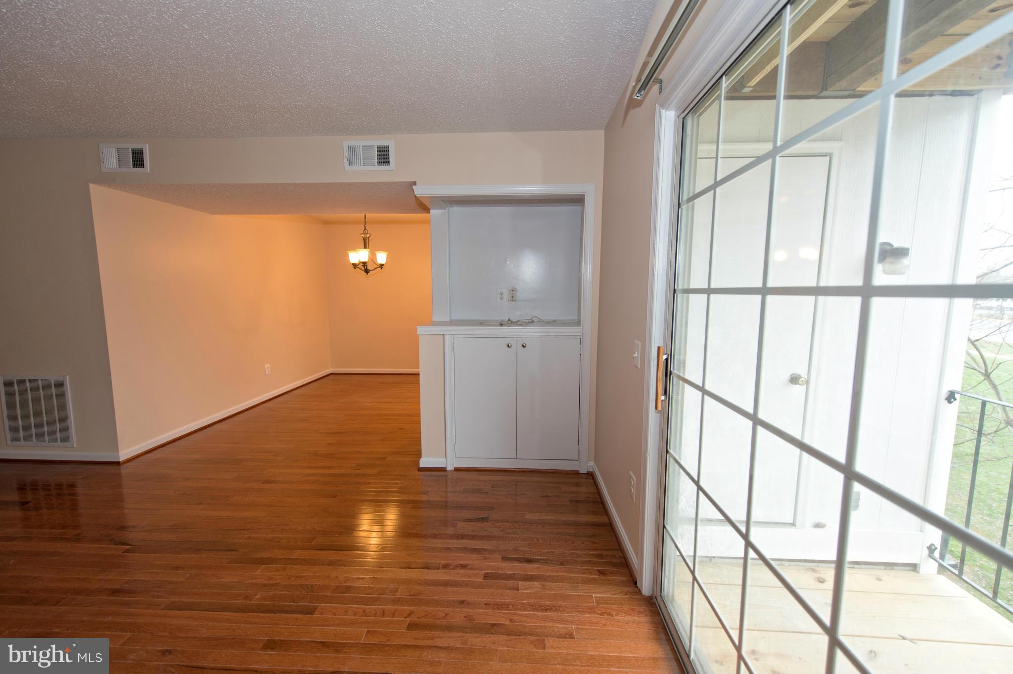 114 Fort Evans Road Southeast, Unit C Leesburg, VA 20175 - Photo 11 of 18 Dining Room