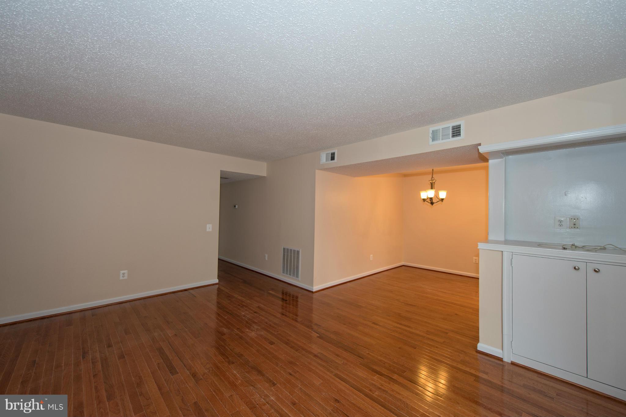 114 Fort Evans Road Southeast, Unit C Leesburg, VA 20175 - Photo 5 of 18 Family Room