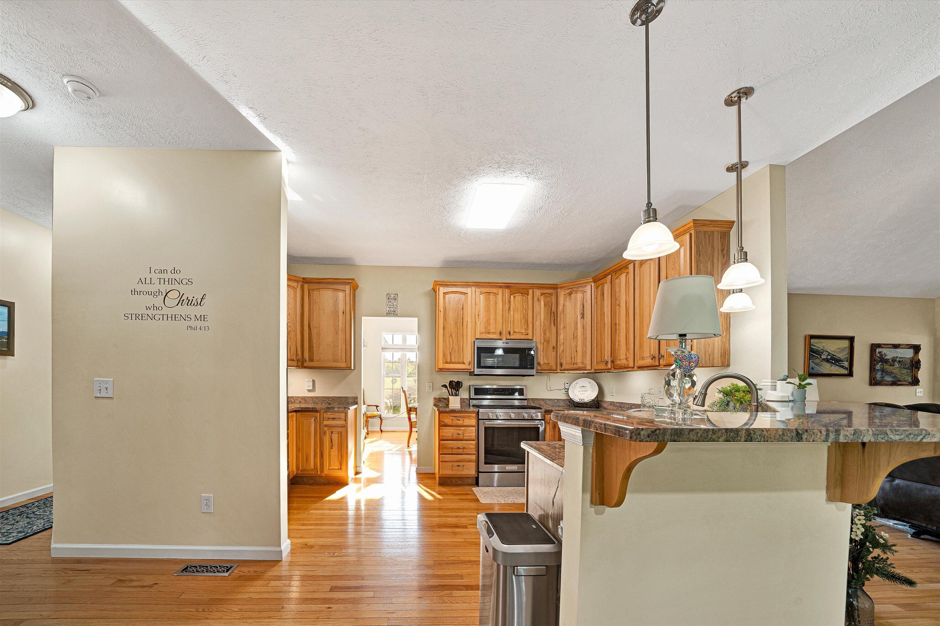 137 Shanleys Loop Ferrum, VA 24088 - Photo 16 of 45 Kitchen