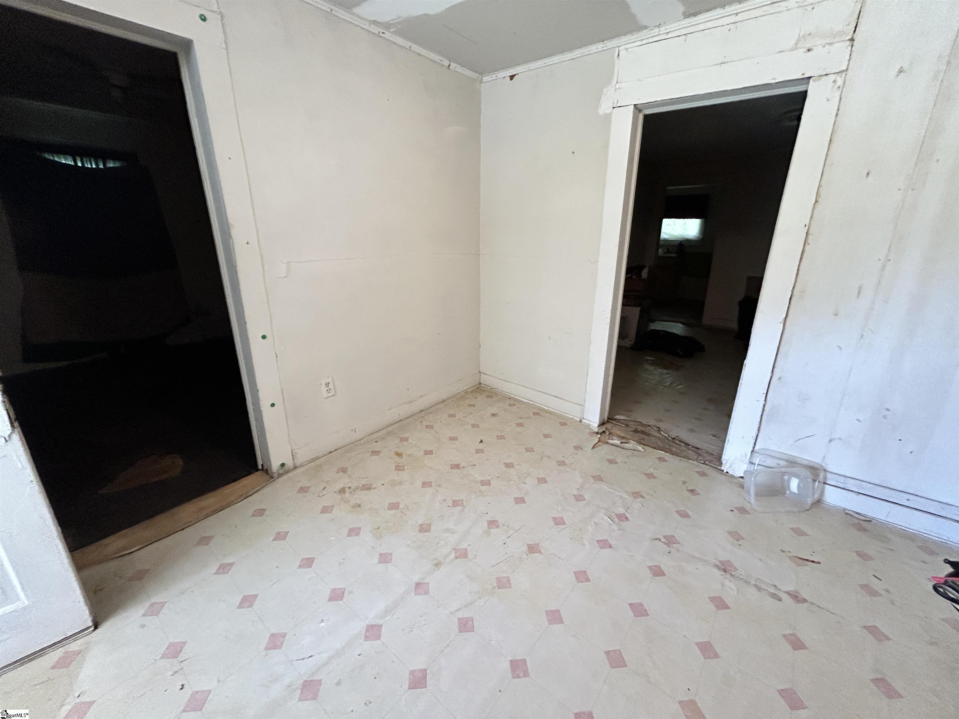 13 Market Street Williamston, SC 29697 - Photo 2 of 7