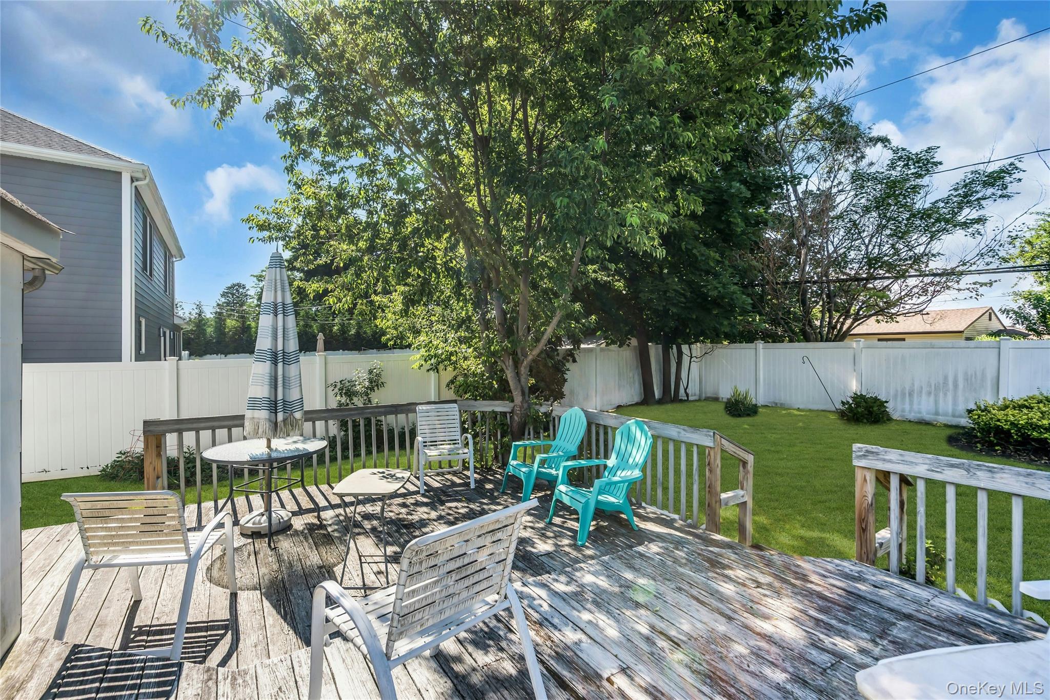33 Cameo Road Commack, NY 11725 - Photo 18 of 24