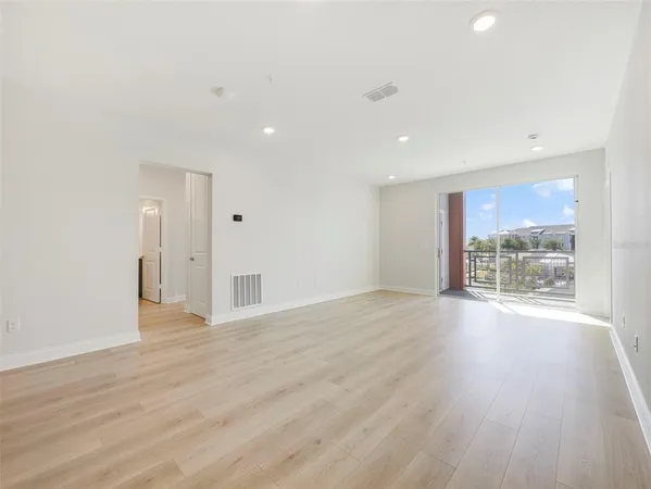 $426,990 | 7545 Laureate Boulevard, Unit 7301, Orlando, FL 32827