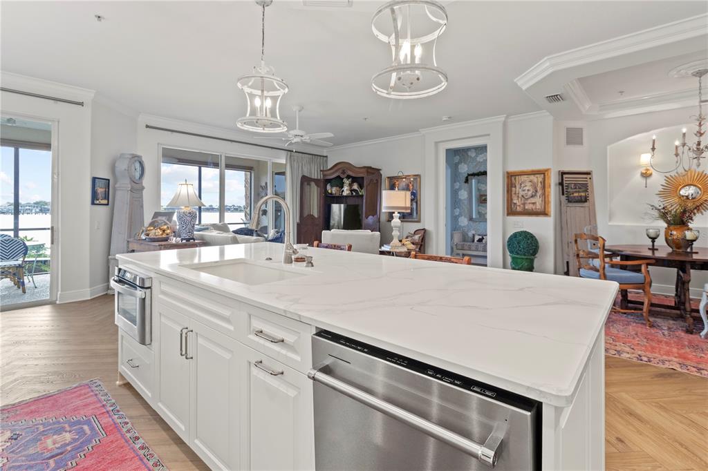 1151 Riverscape Street Bradenton, FL 34208 - Photo 13 of 59