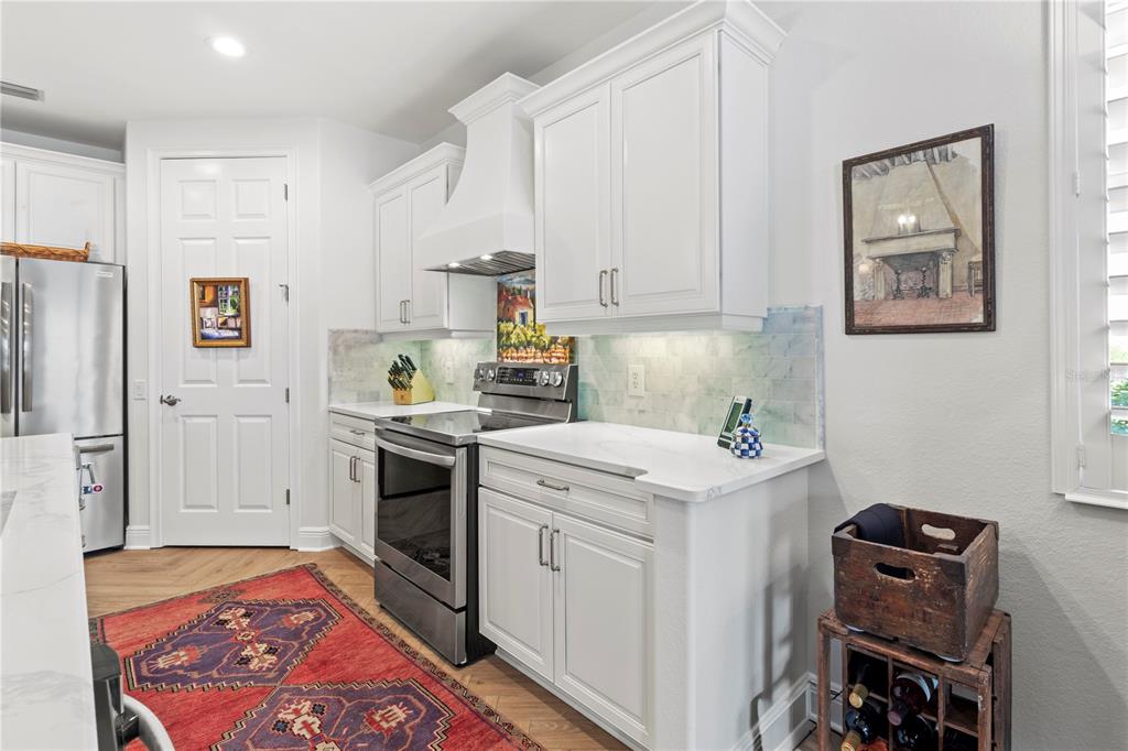 1151 Riverscape Street Bradenton, FL 34208 - Photo 14 of 59