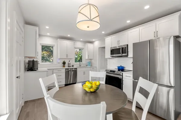 $949,000 | 15 Preston Beach Road, Marblehead, MA 01945