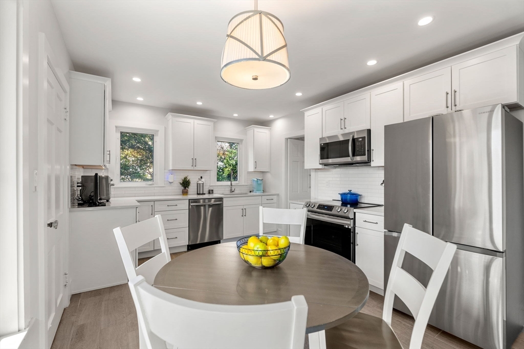 15 Preston Beach Road Marblehead, MA 01945 - Photo 12 of 42