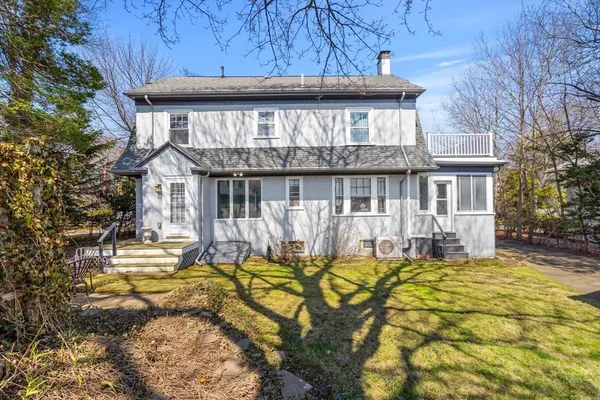 $949,000 | 15 Preston Beach Road, Marblehead, MA 01945