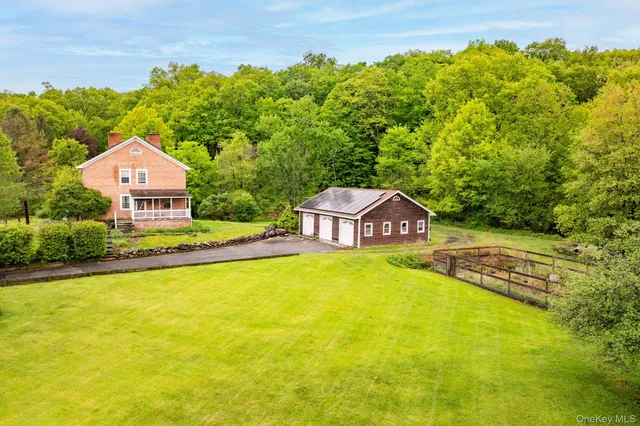 $2,400 | 831 County Route 12, New Hampton, NY 10958