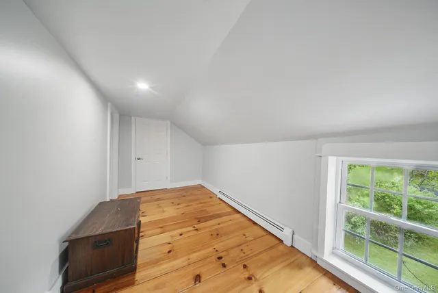 $2,400 | 831 County Route 12, New Hampton, NY 10958