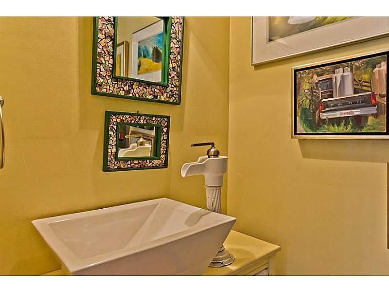 7 East Ramsdell Road Falmouth, ME 04105 - Photo 12 of 33 Bathroom.