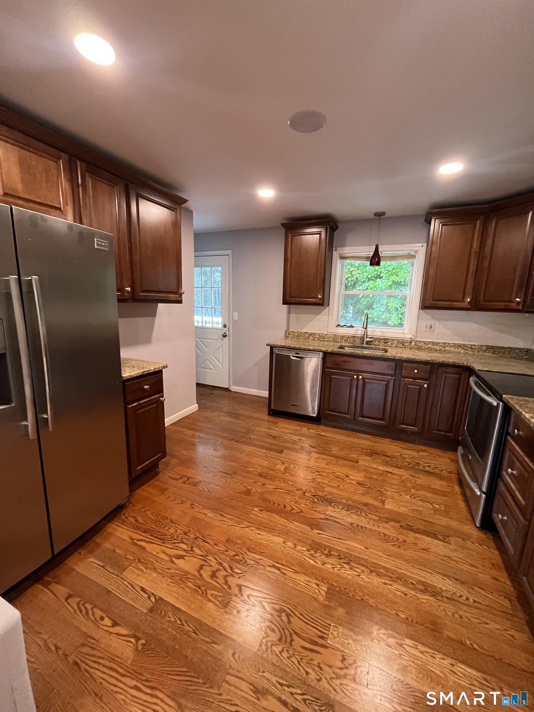 26 Stillson Road Fairfield, CT 06825 - Photo 15 of 25 Gallery Image 15
