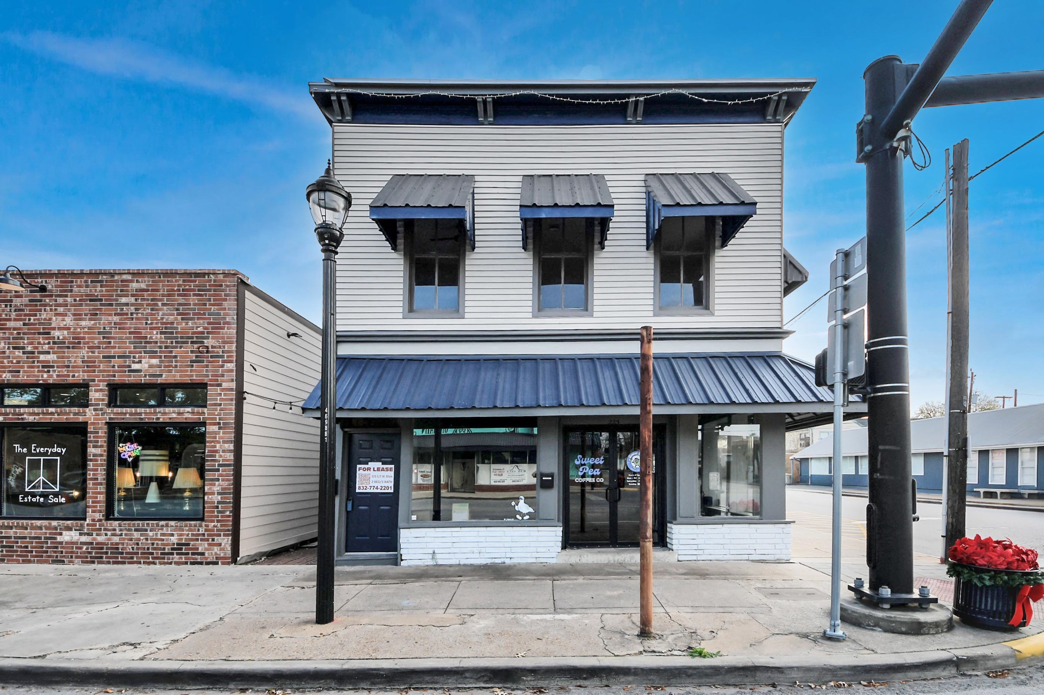 223 West Main Street, Unit 1/2 La Porte, TX 77571 - Photo 1 of 12 Here at 223 W Main Street 1/2! A cute, second story apartment located in the heart of La Porte's historic Main Street. Can be used for residential or commercial!