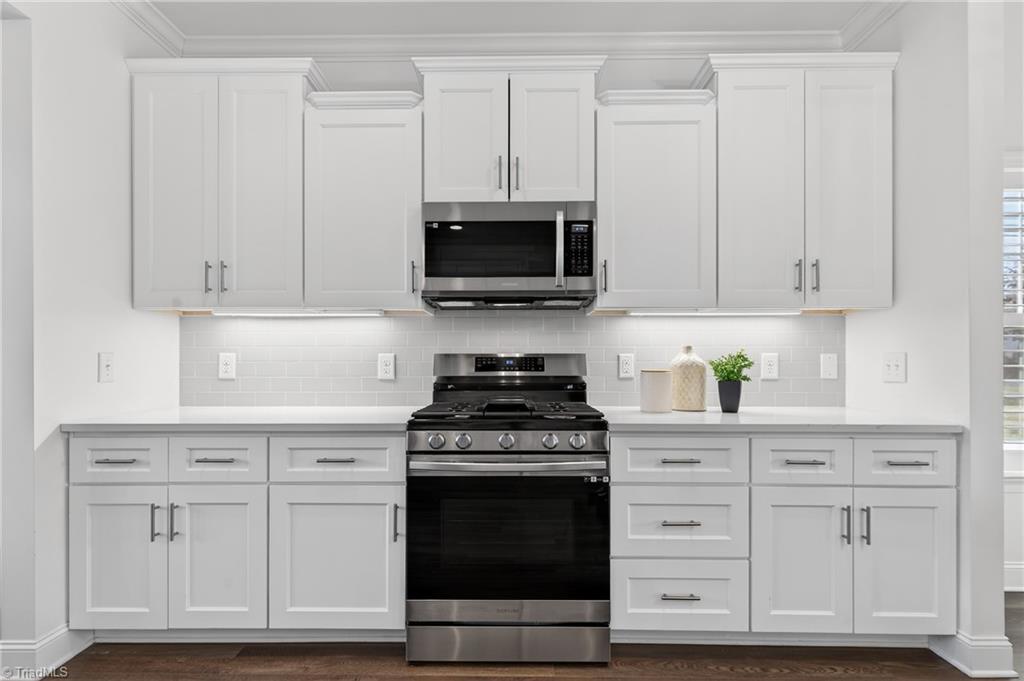 3905 Wynne Brook Court High Point, NC 27265 - Photo 11 of 43