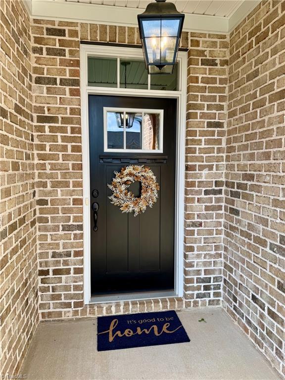 3905 Wynne Brook Court High Point, NC 27265 - Photo 3 of 43