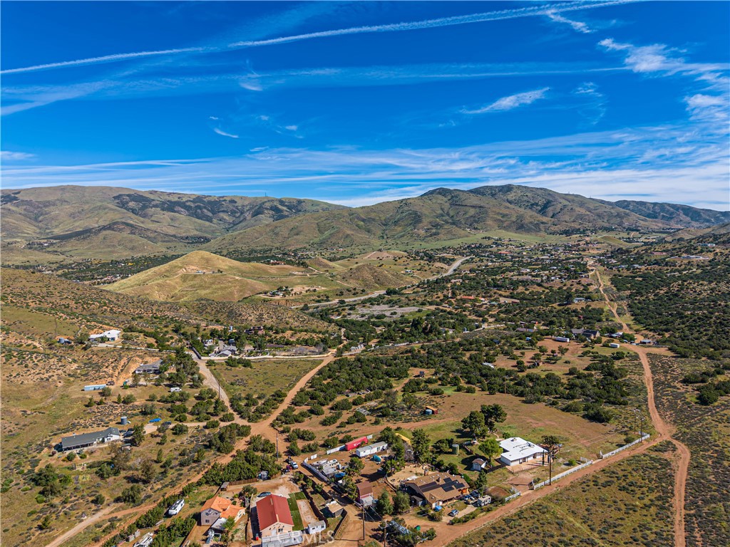 0 Tuthill Road Agua Dulce, CA 91390 - Photo 6 of 9 a view of an ocean