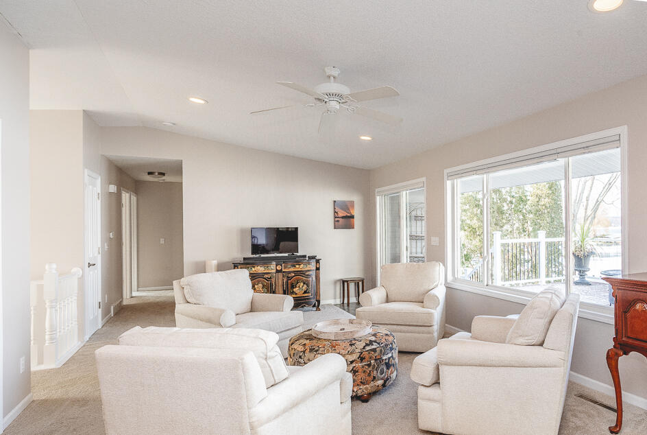 10700 Waldron Road Jerome, MI 49249 - Photo 11 of 49 5R9A0047-HDR
