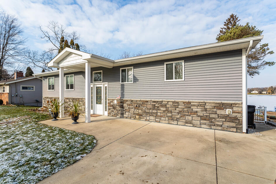 10700 Waldron Road Jerome, MI 49249 - Photo 38 of 49 5R9A0003