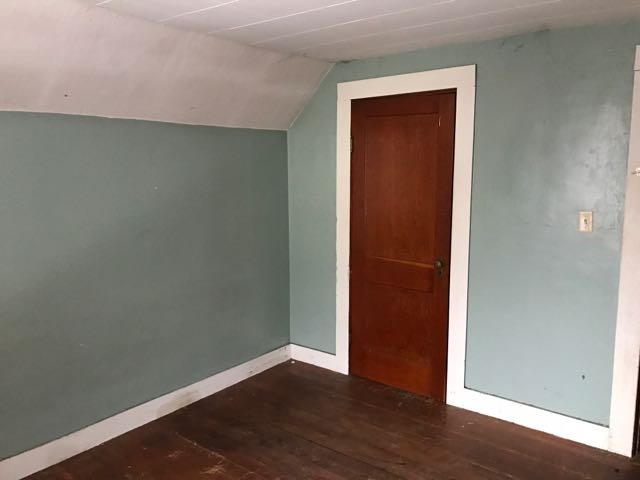 81 Mt Vernon Street Springfield, VT 05156 - Photo 4 of 10