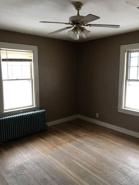 81 Mt Vernon Street Springfield, VT 05156 - Photo 5 of 10