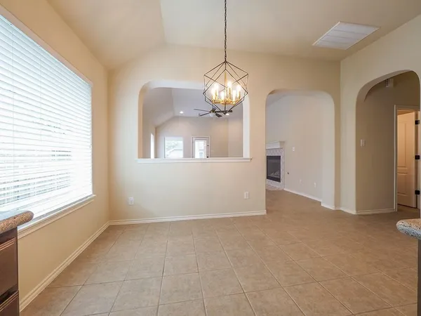 $2,400 | 3822 Vallarta Lane, Round Rock, TX 78681