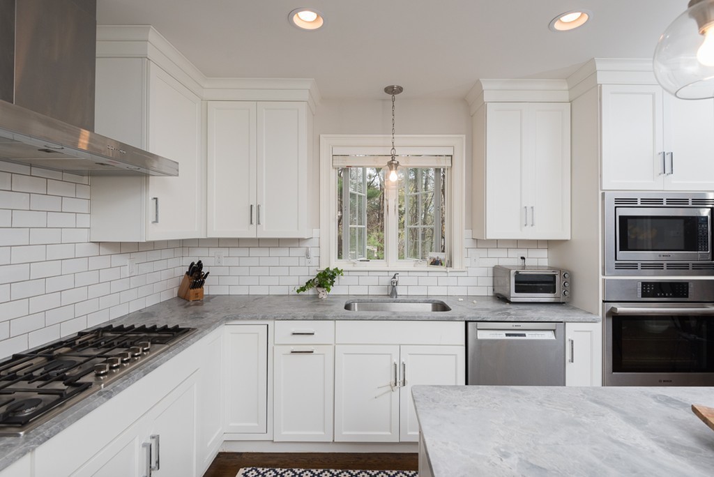 9 Riverview Road Hingham, MA 02043 - Photo 6 of 28 Gallery Image 6