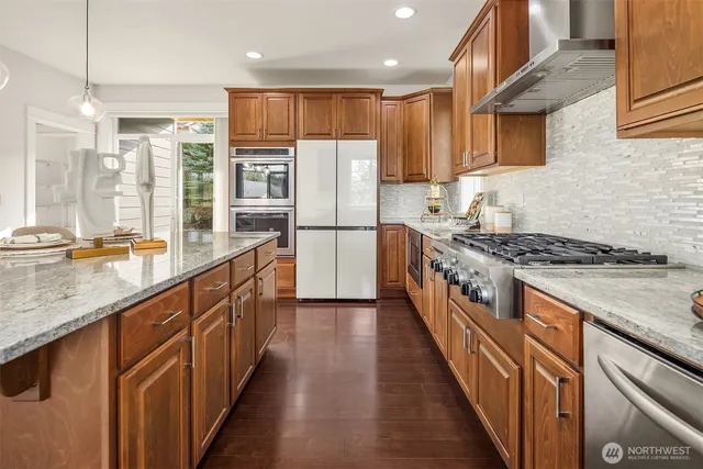 $2,136,888 | 9813 Northeast 145th Street, Bothell, WA 98011