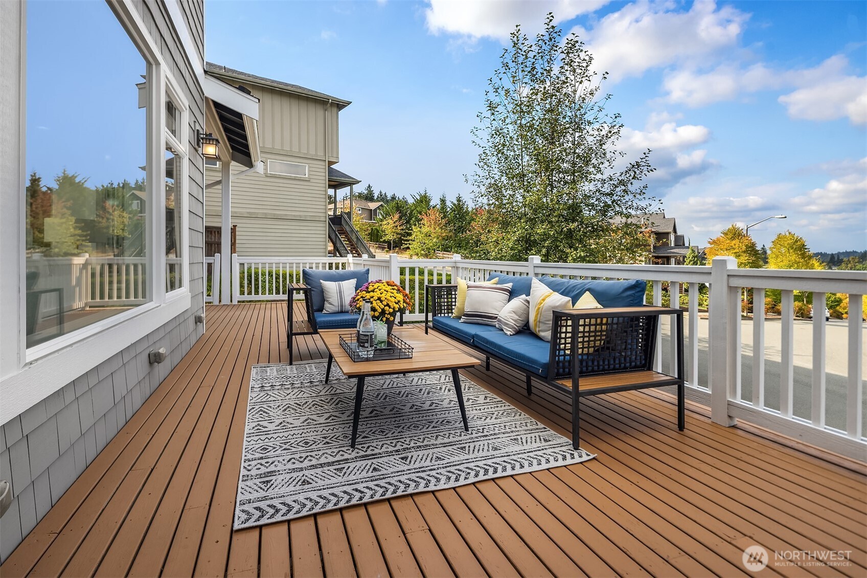 9813 Northeast 145th Street Bothell, WA 98011 - Photo 19 of 40