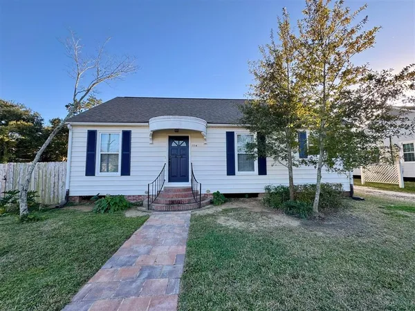 $2,000 | 1114 10th Street, Lake Charles, LA 70601