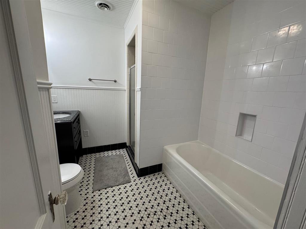 1114 10th Street Lake Charles, LA 70601 - Photo 14 of 18