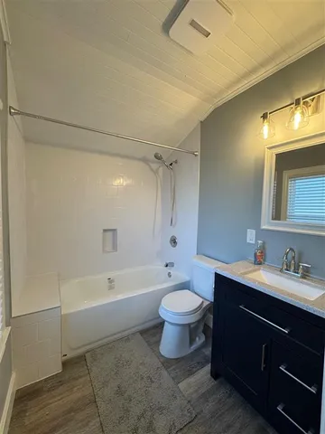 $2,000 | 1114 10th Street, Lake Charles, LA 70601