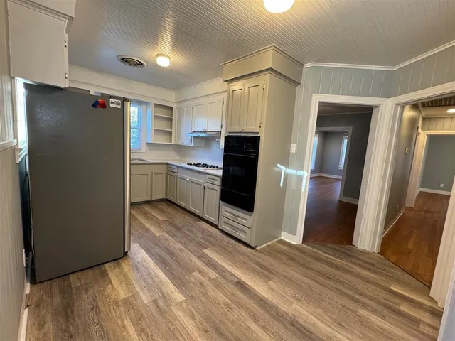 $2,000 | 1114 10th Street, Lake Charles, LA 70601