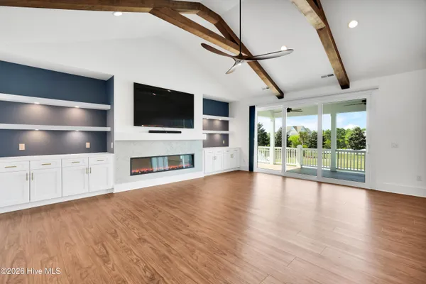 $1,020,000 | 450 Creekview Drive East, Hampstead, NC 28443
