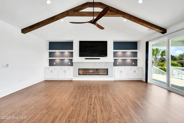 $1,020,000 | 450 Creekview Drive East, Hampstead, NC 28443