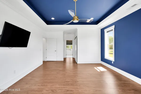 $1,020,000 | 450 Creekview Drive East, Hampstead, NC 28443