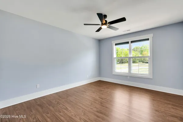 $1,020,000 | 450 Creekview Drive East, Hampstead, NC 28443