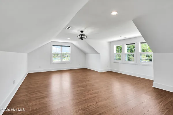 $1,020,000 | 450 Creekview Drive East, Hampstead, NC 28443