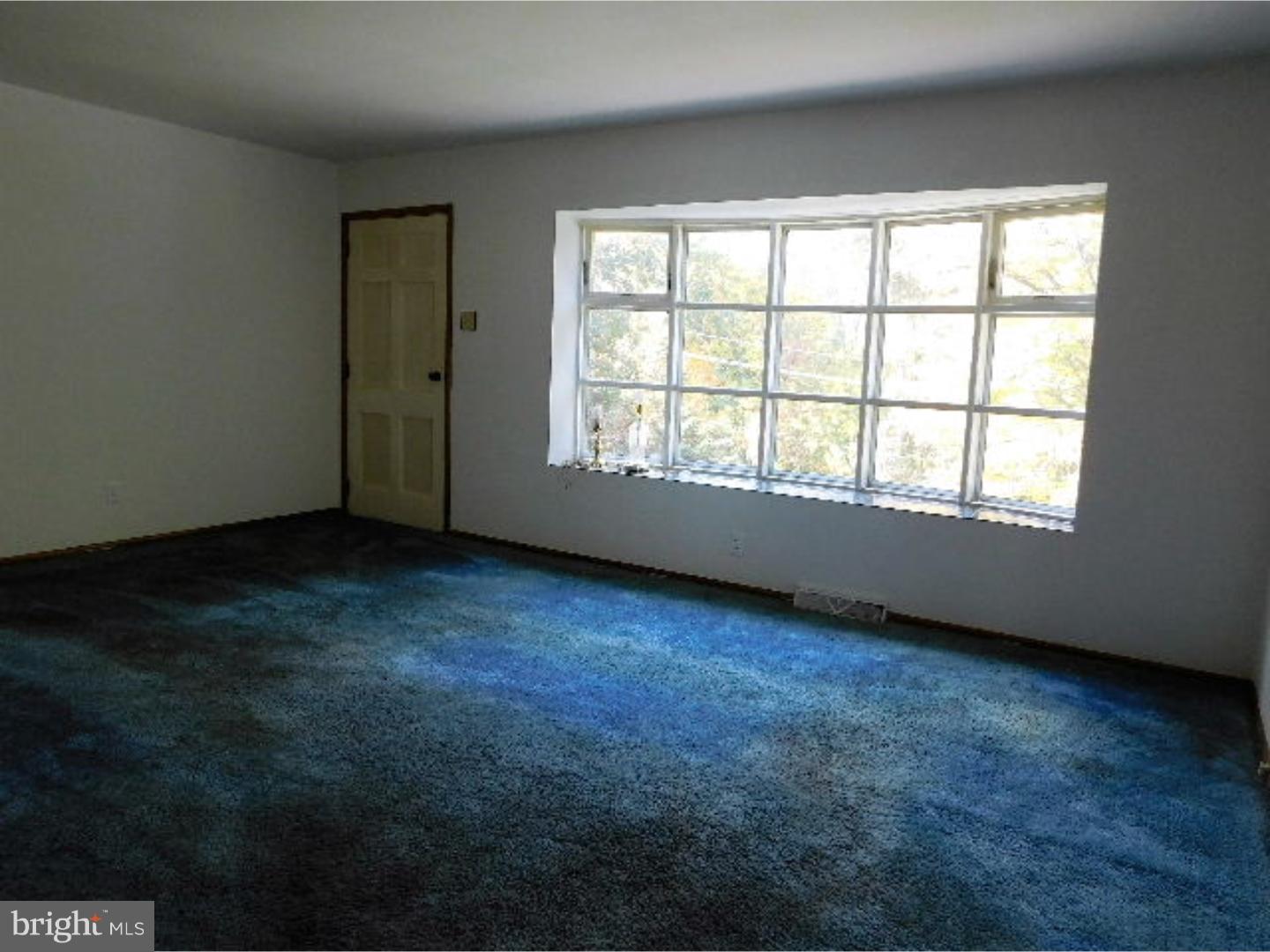 107 Maple Marlin, PA 17901 - Photo 4 of 14 Living Room