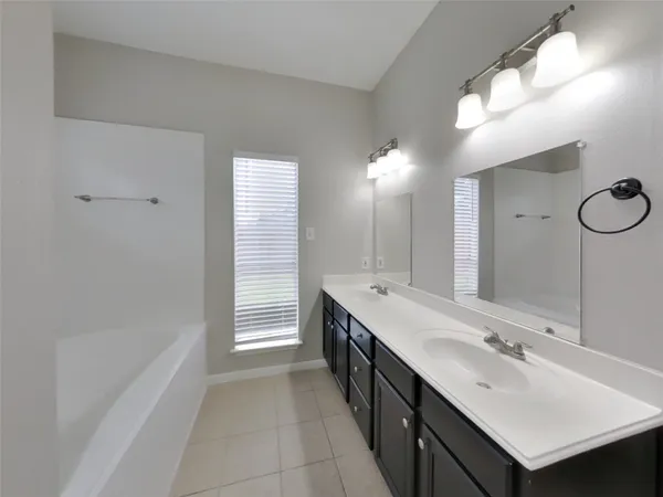 $1,589 | 6615 Laurel Glen Drive, Katy, TX 77449