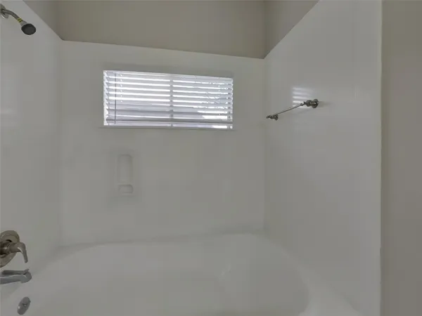 $1,589 | 6615 Laurel Glen Drive, Katy, TX 77449