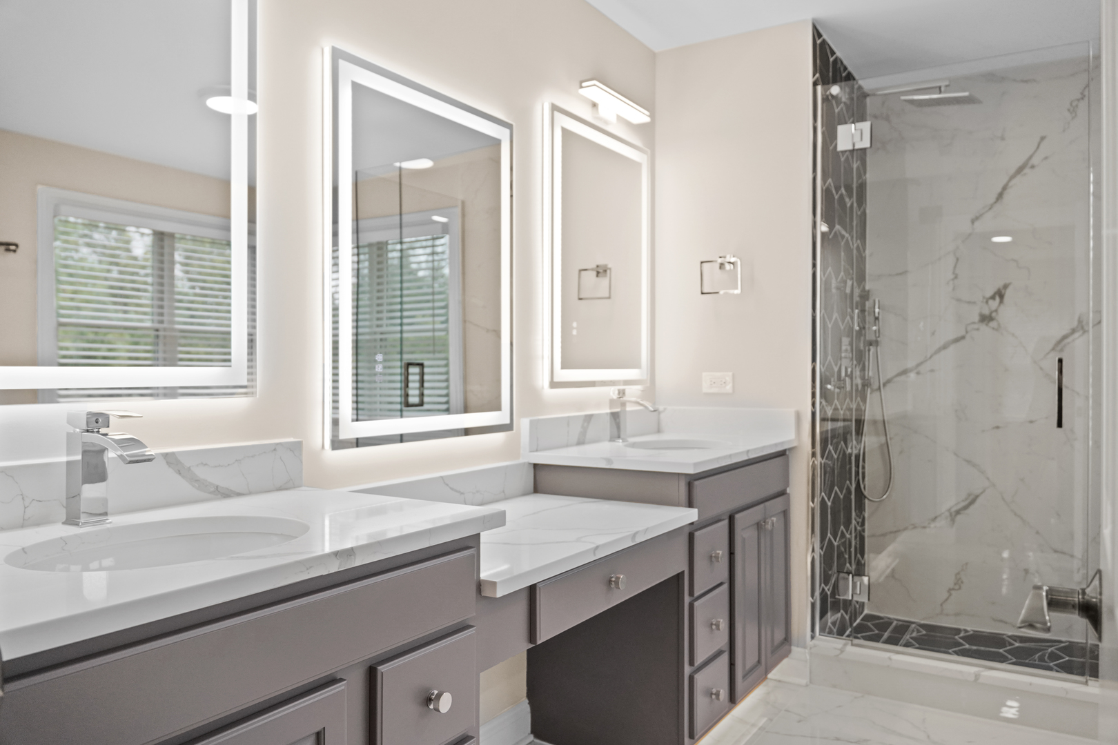 28798 Rivers Edge Drive Cary, IL 60013 - Photo 14 of 46 a bathroom with a sink and a mirror