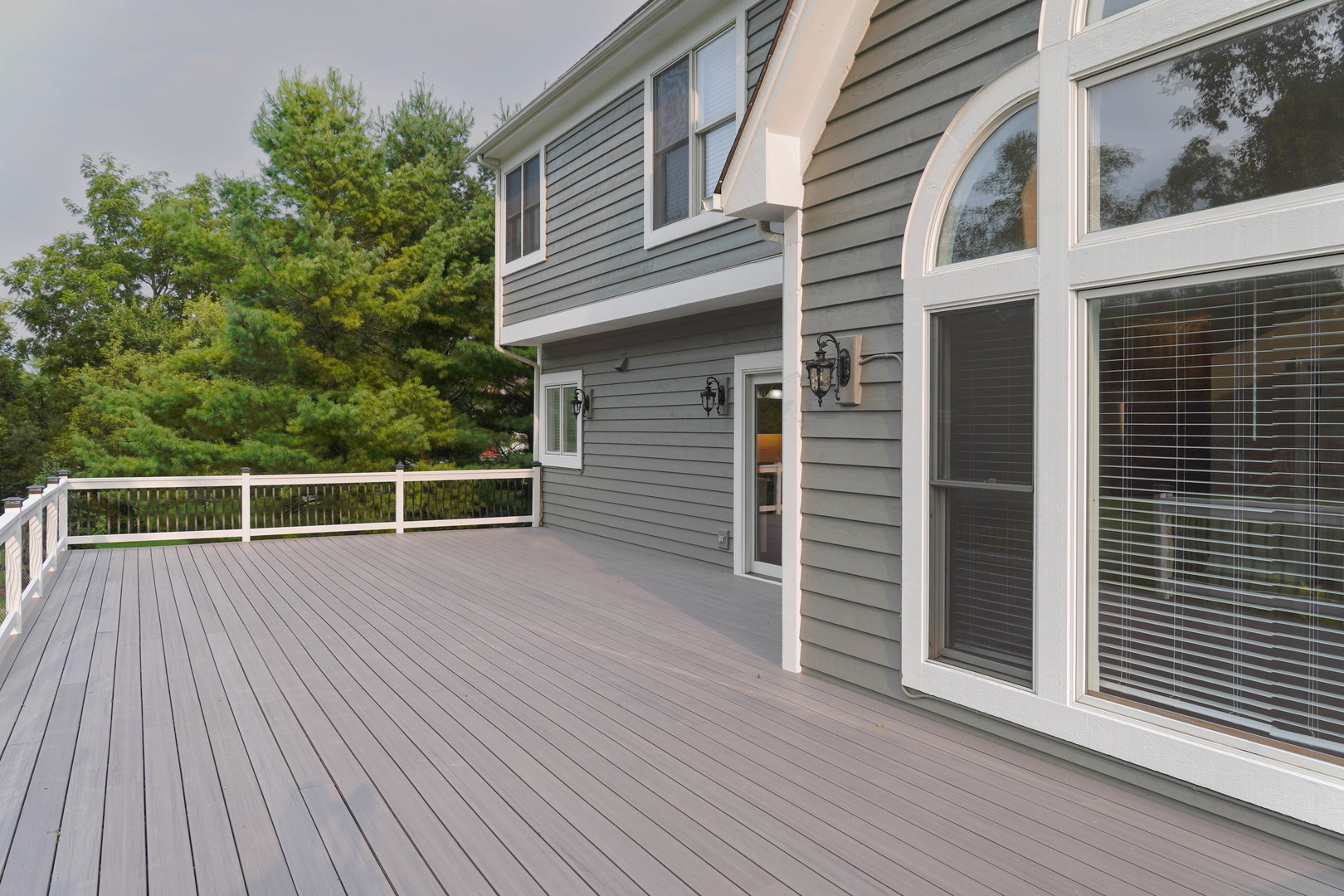 28798 Rivers Edge Drive Cary, IL 60013 - Photo 31 of 46 a view of a roof deck