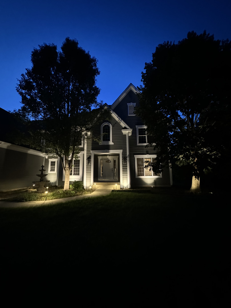 28798 Rivers Edge Drive Cary, IL 60013 - Photo 42 of 46 a front view of a house with a yard