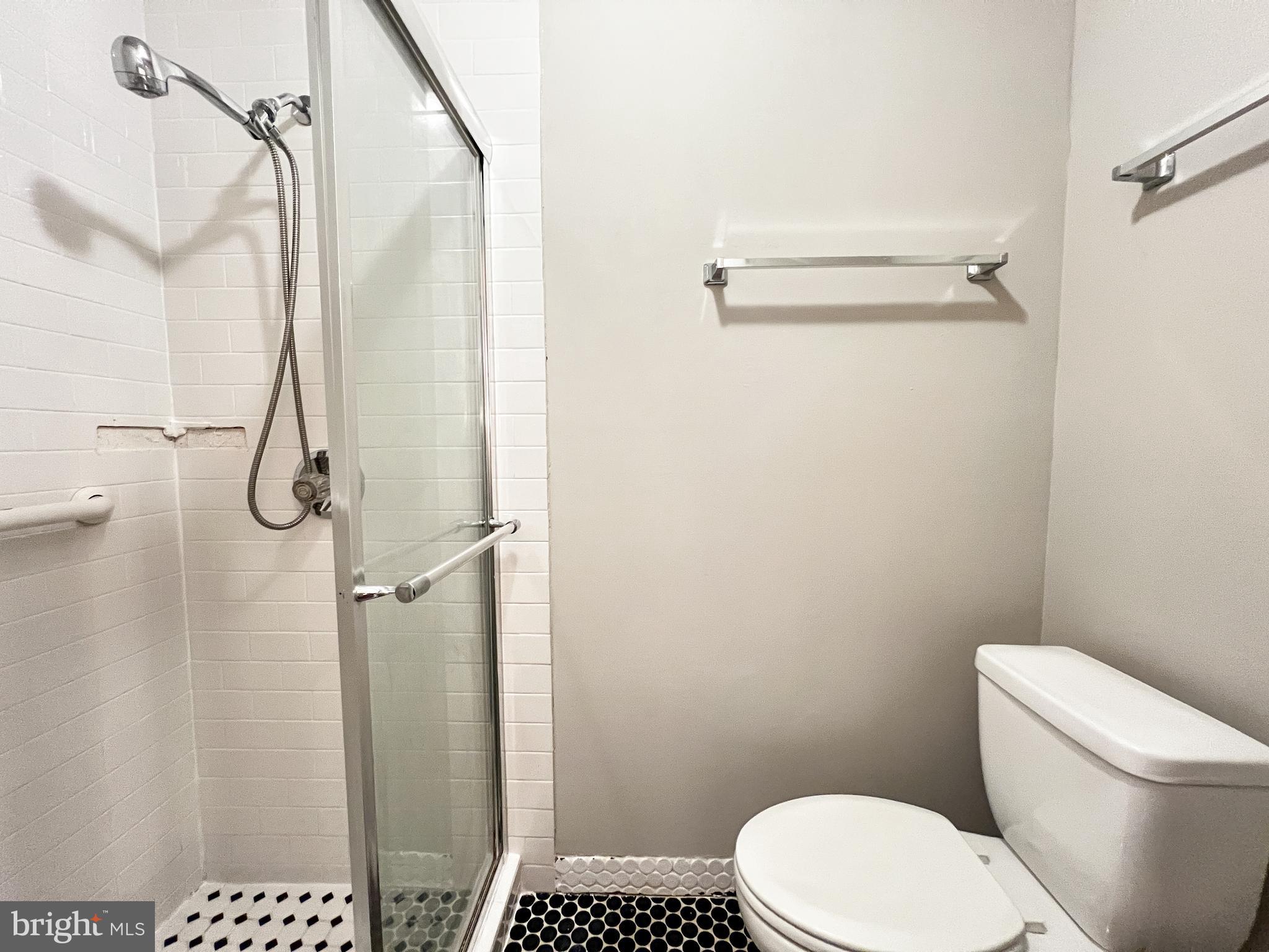 10863 Bucknell Drive Silver Spring, MD 20902 - Photo 25 of 29 Primary Bathroom